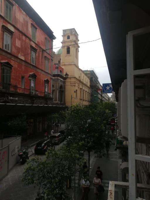 Capa E Coda Appartamento In Centro Storico Naples Luaran gambar