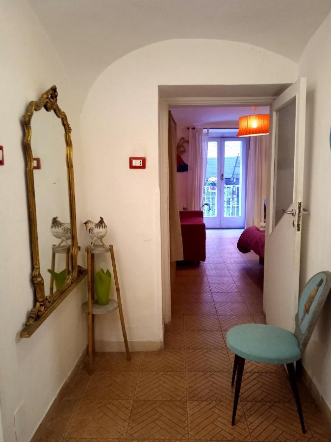 Capa E Coda Appartamento In Centro Storico Naples Luaran gambar